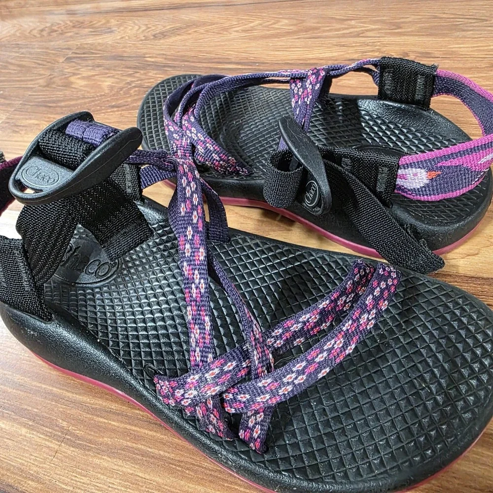 Chaco ZX/1 EcoTread Sandals Kids Size 1 Purple Wildflower Strappy Water Hiking